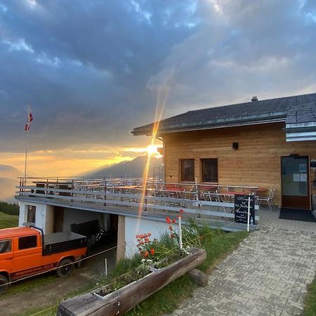 Restaurant Fleschboden Hostel Rosswald Exterior photo